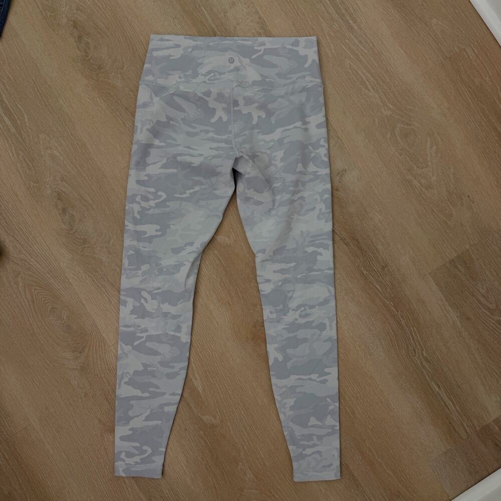 Women’s Lululemon Wunder Under Leggings White Camouflage Print Size 12 - Picture 5 of 8